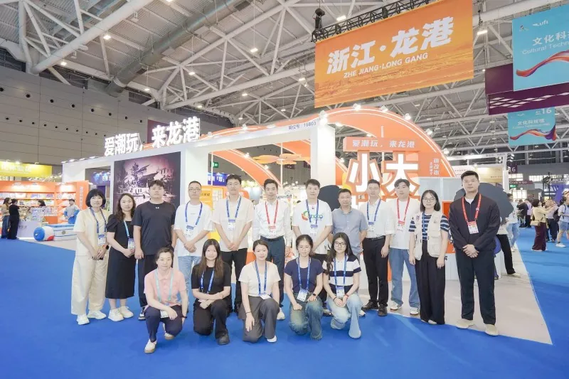 Qide Packaging toont innovatieve 3D Groove-exemplaren op de 22e Shenzhen ICIF en krijgt sterke internationale respons